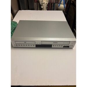 Toshiba SD KV540SU DVD Player Video Cassette Recorder Combo Silver